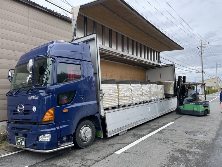 ふるなびつくばみらい市米の搬送.jpg