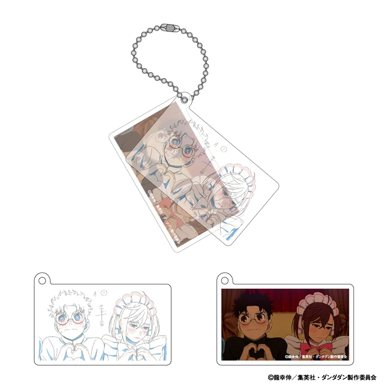 重ねるアクリルキーホルダーモモ＆オカルン