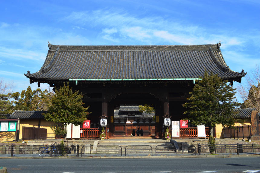 東寺　門.jpg