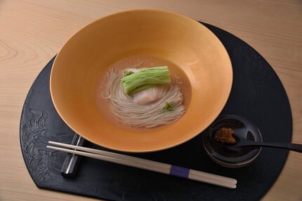 割烹KIZAHASHI「韓国風冷麺 和の酸味」