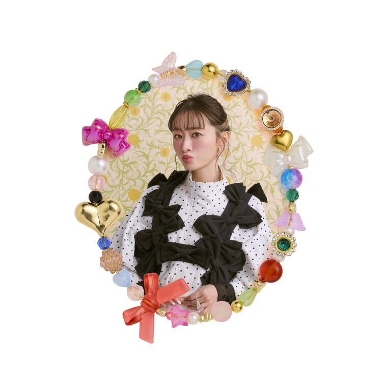 エミリ_松本まりか様_ビーズ枠あり.jpg