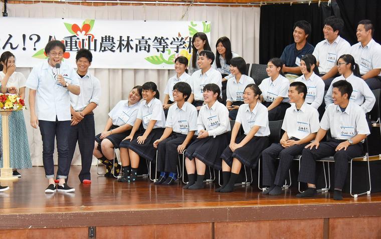踊るさんまが汗びっしょり 石垣島の郷土芸能に感激 エンタメmbs Mbsコラム