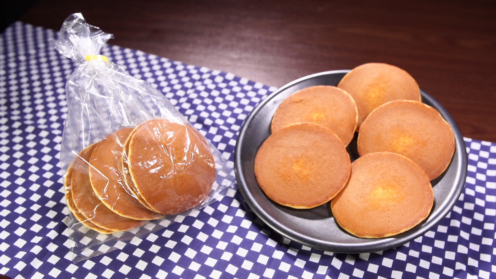 2_どら焼きの皮.jpg