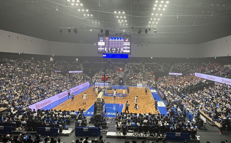 【Ｂリーグ開幕】「思わず鳥肌が立った！！」レイクスブースターが作り出した最高の雰囲気の中、関西チーム同士の開幕戦はアウェーの大阪エヴェッサが滋賀レイクスを撃破！　大阪・藤田ヘッドコーチ「最後までハードワークしてくれた選手に感謝したい」